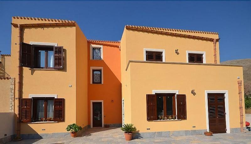 Baia Santa Margherita B&B Castelluzzo Εξωτερικό φωτογραφία